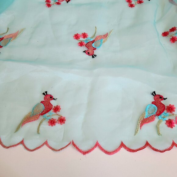 Large scarf or sari organza nylon material with embroidered birds. - Picture 4 of 12